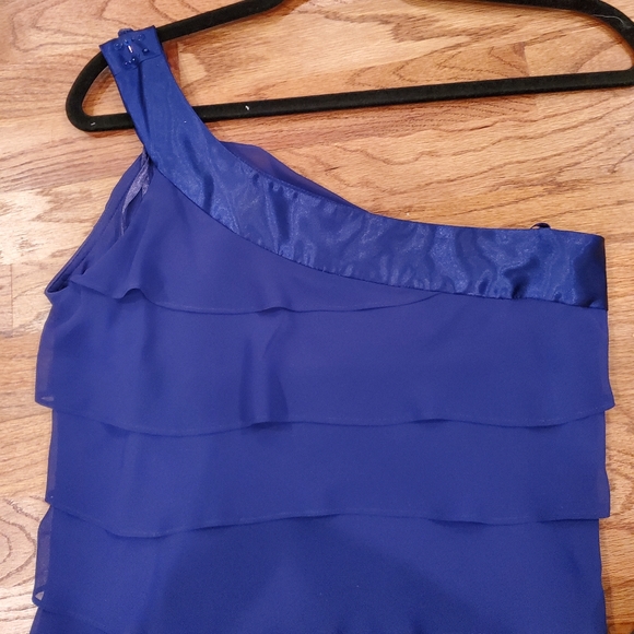 Cocktail dress - Picture 3 of 3